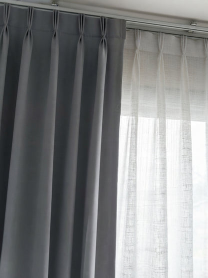 Cortina Riel Europeo Blackout Melody Gris Oscuro 1.40x2.20 | Texalia
